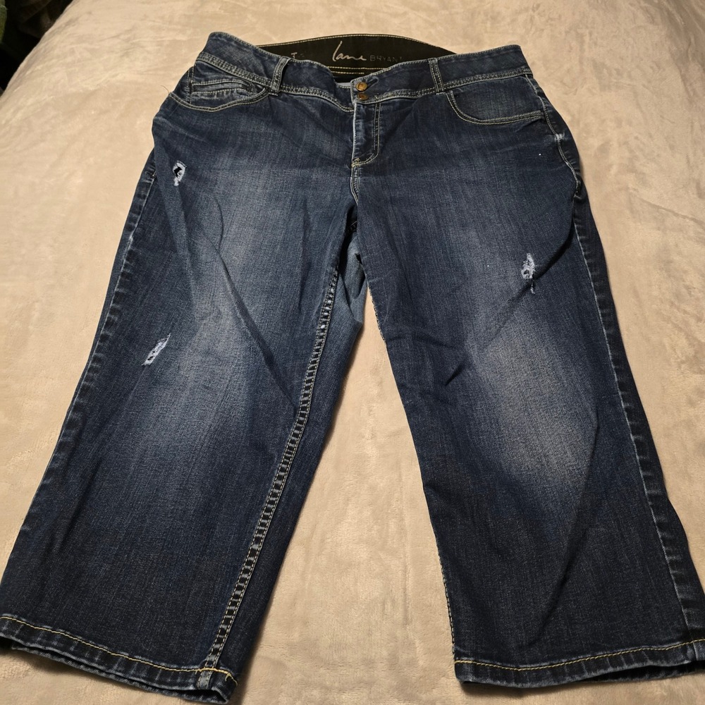 Lane Bryant Womens Dark Wash Distressed Capri Jeans Size 18 Cropped Denim